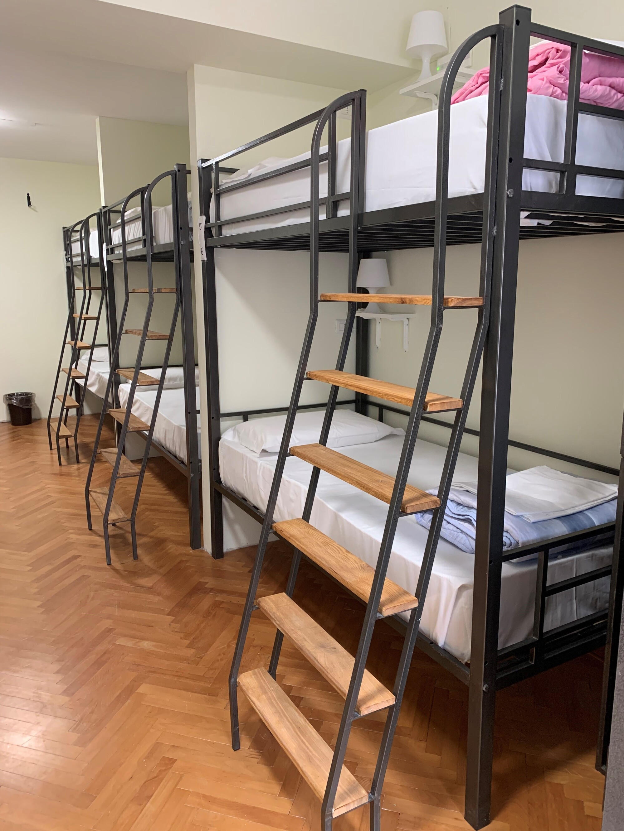 $MART BED - Dormitorio misto - 20 persone - Letto Singolo - Bagno Privato