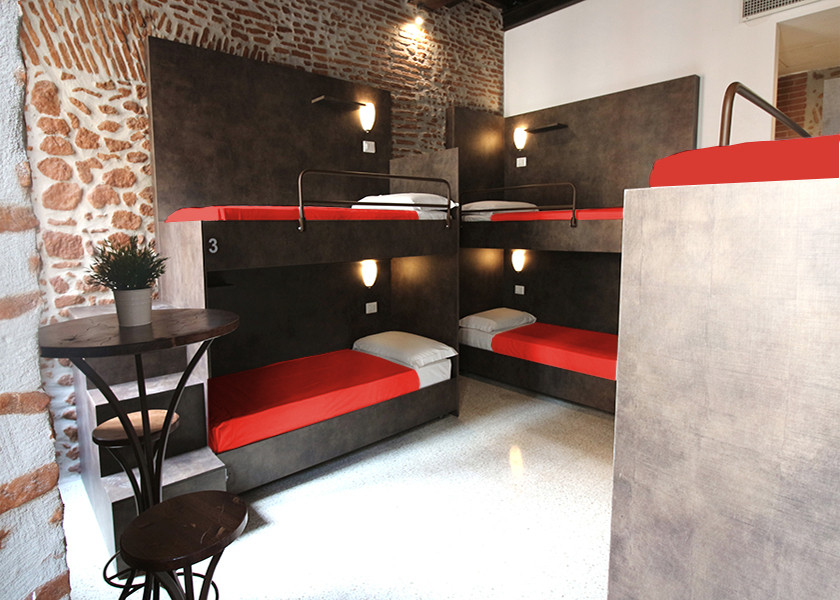 $PEEDY BED - Dormitorio Misto - 6 Persone - Letto Singolo - Bagno Privato