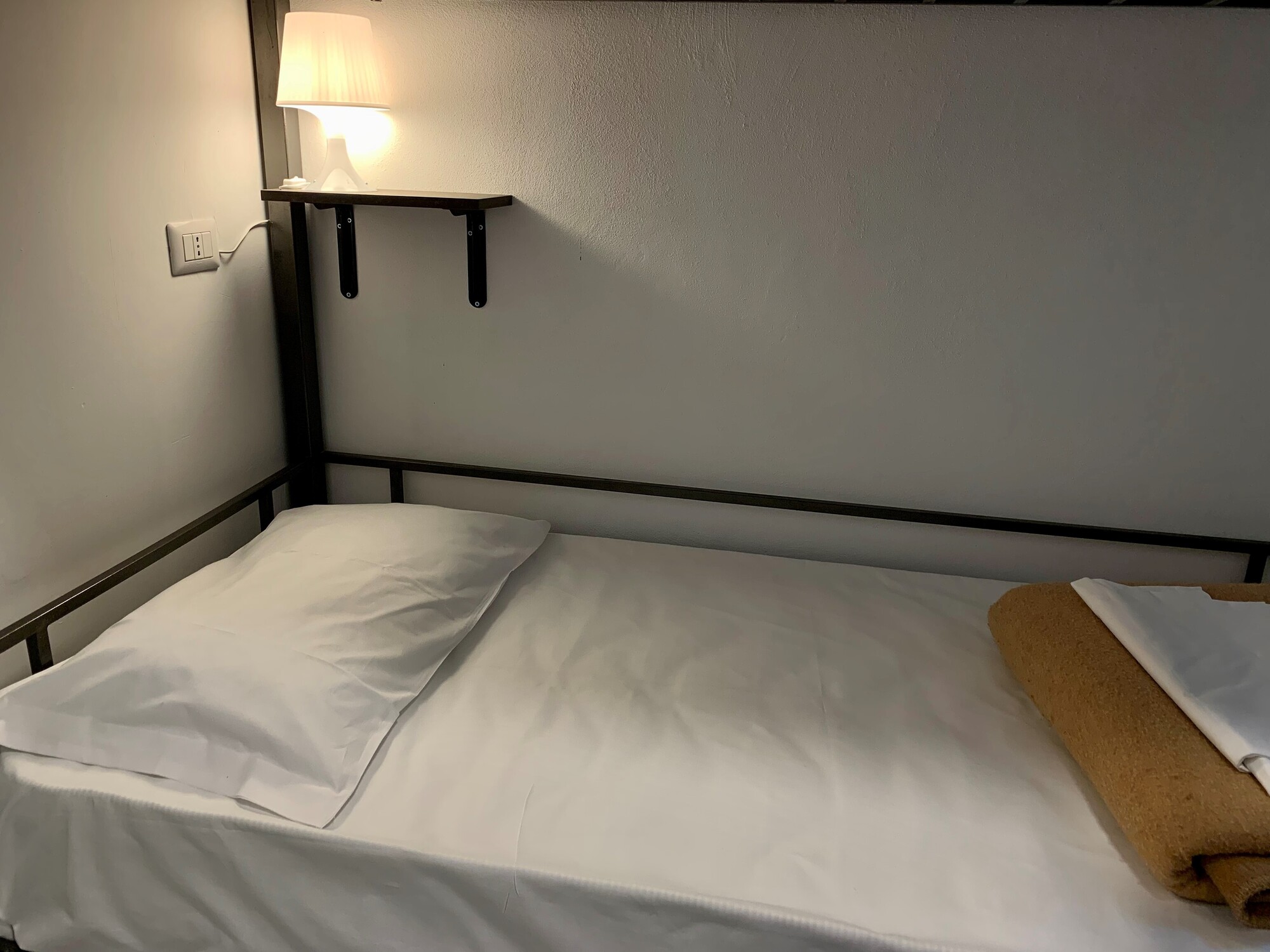 $MART BED - Dormitorio misto - 20 persone - Letto Singolo - Bagno Privato