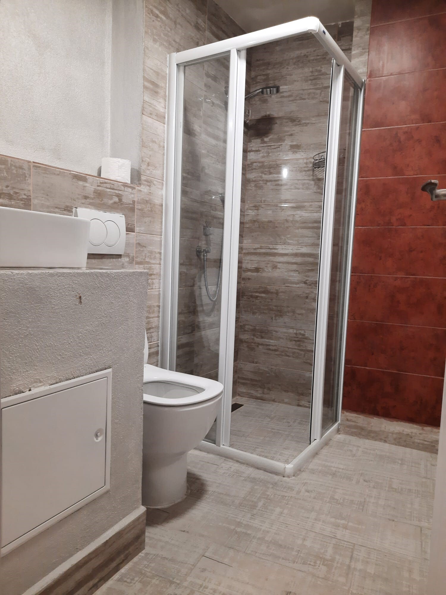 $PEEDY BED - Dormitorio Femminile - 10 Persone - Letto Singolo - Bagno Privato