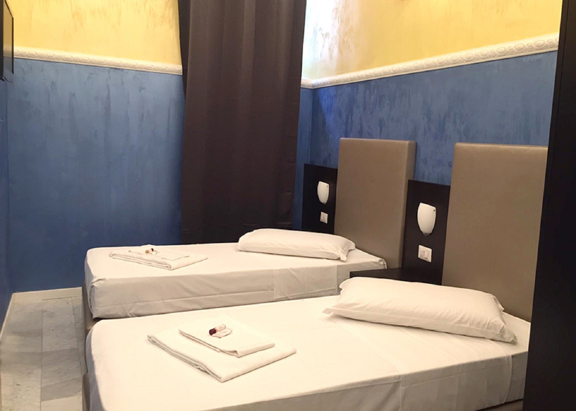 $PEEDY BED - Camera Twin - Bagno Privato